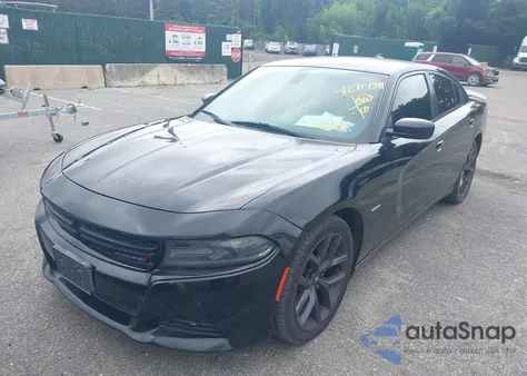 2015 Dodge Charger R/T z USA, uszkodzony, nr VIN 2C3CDXCT8FH754630